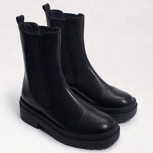WELLINGTON LUG SOLE CHELSEA BOOT
